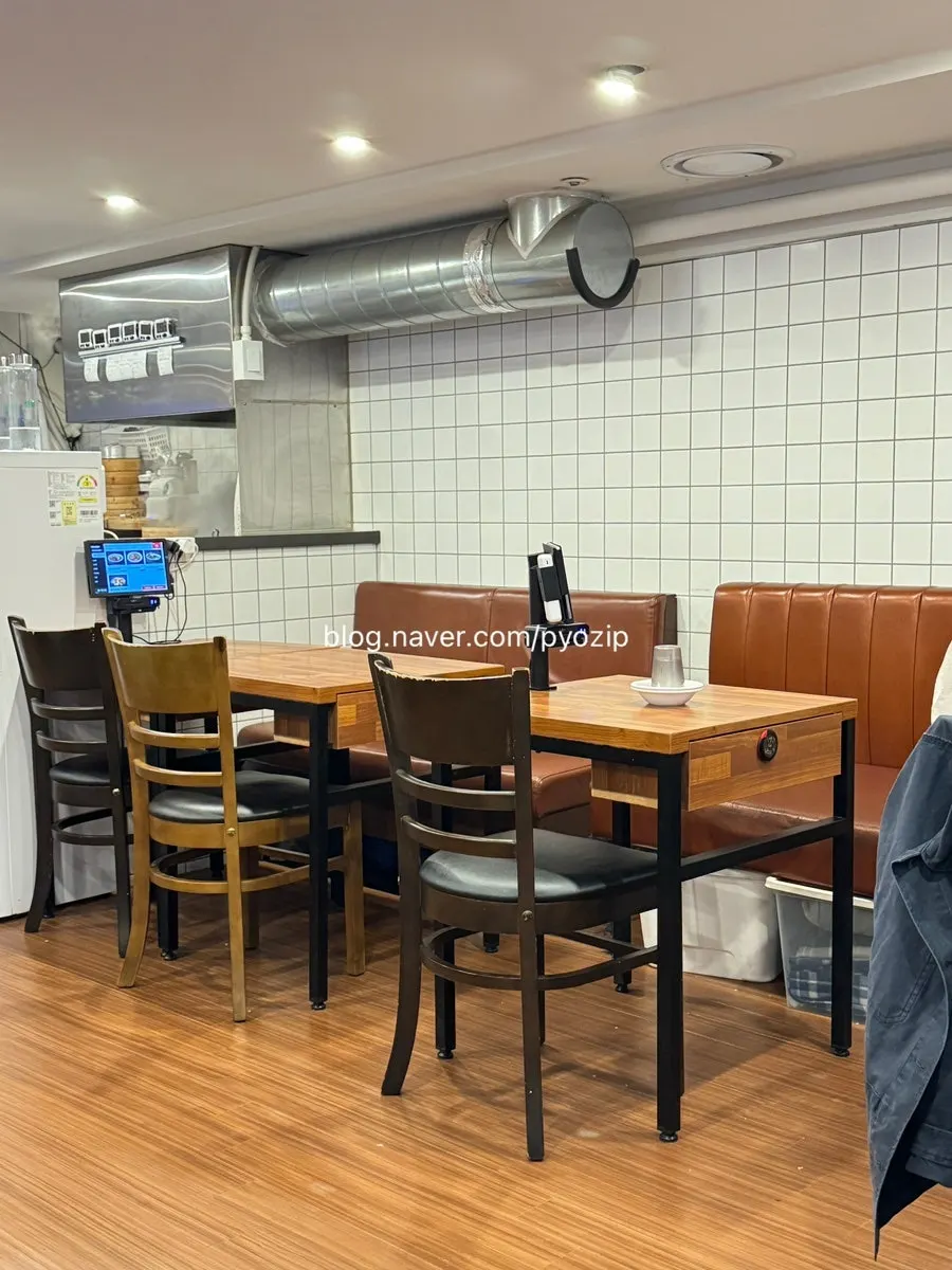 청화우육도삭면 2층 좌석