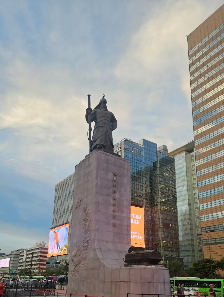 Introduction video scene for Modam Dining Gwanghwamun