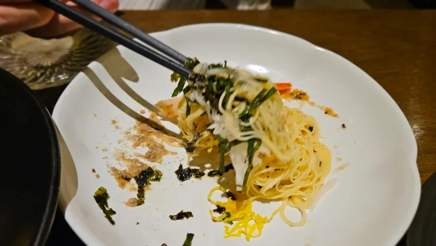 Seasonal raw fish with a refreshing sauce