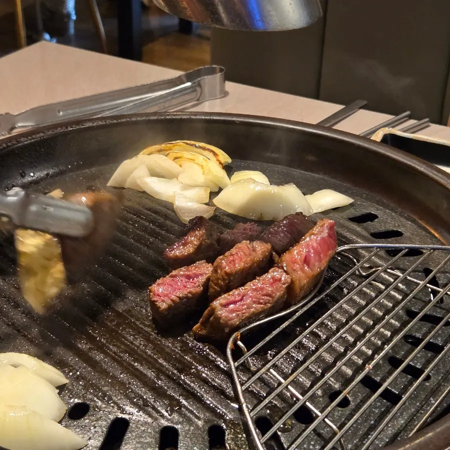친구 생일 저녁으로 찾은 광화문 소고기집 상차림