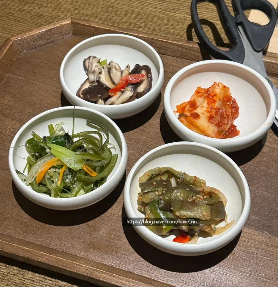 배추김치 등 밑반찬 4종