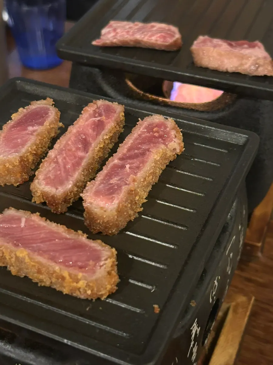Gyukatsu grilling on the personal mini stove