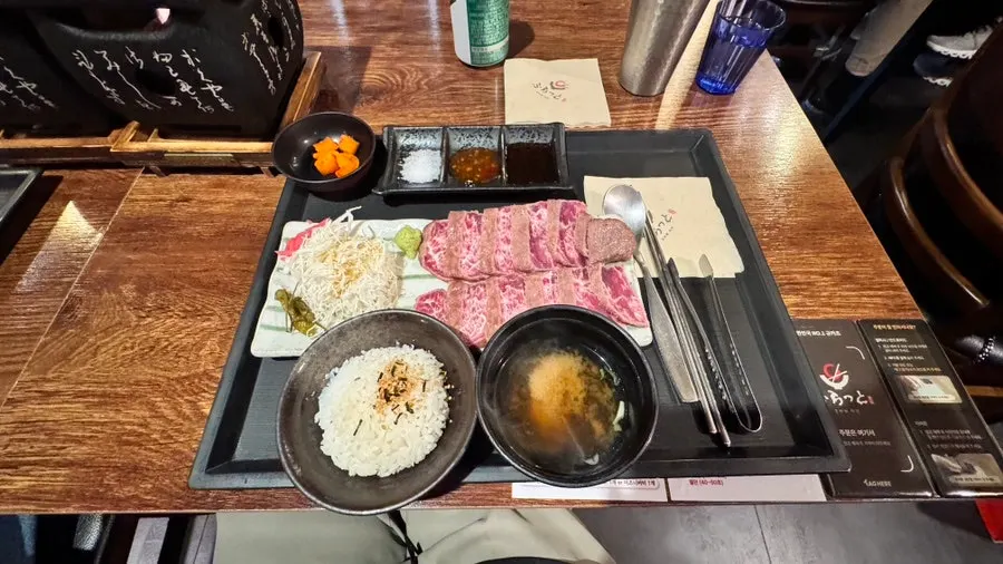 Gyusteki grilling on a brazier