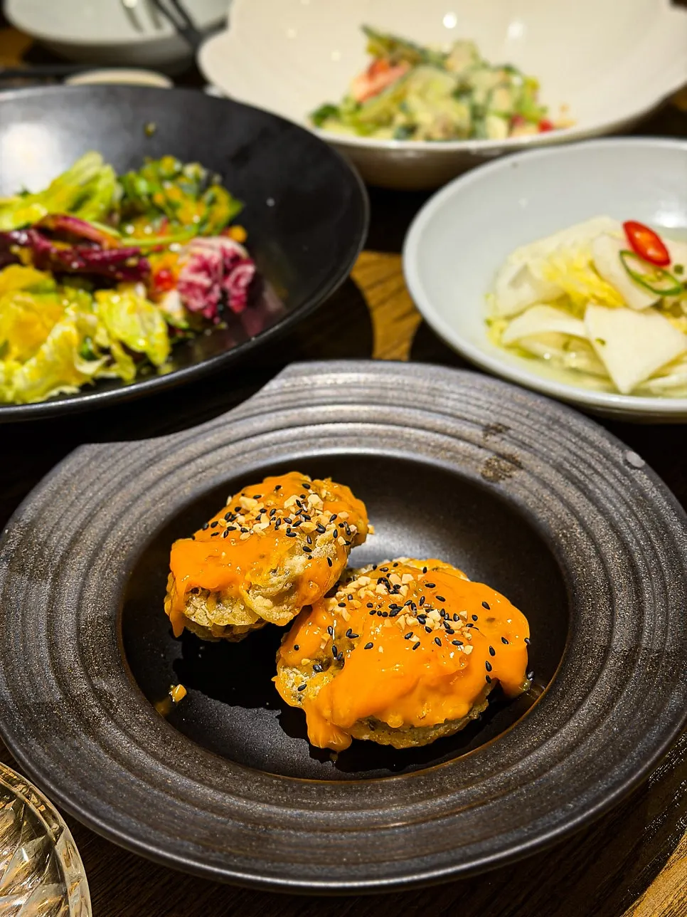 Shiitake tangsu drizzled with honey mustard