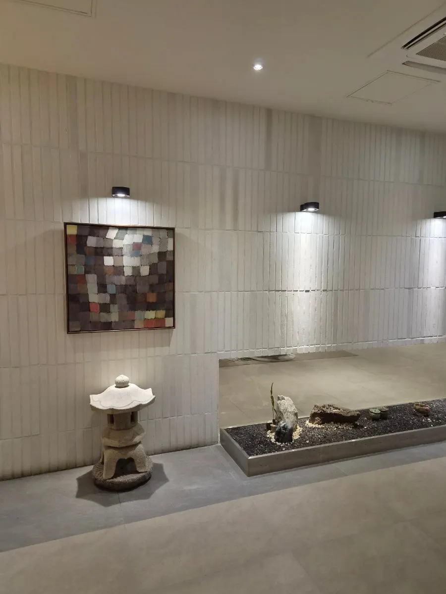 Seating atmosphere at Modam Dining Gwanghwamun