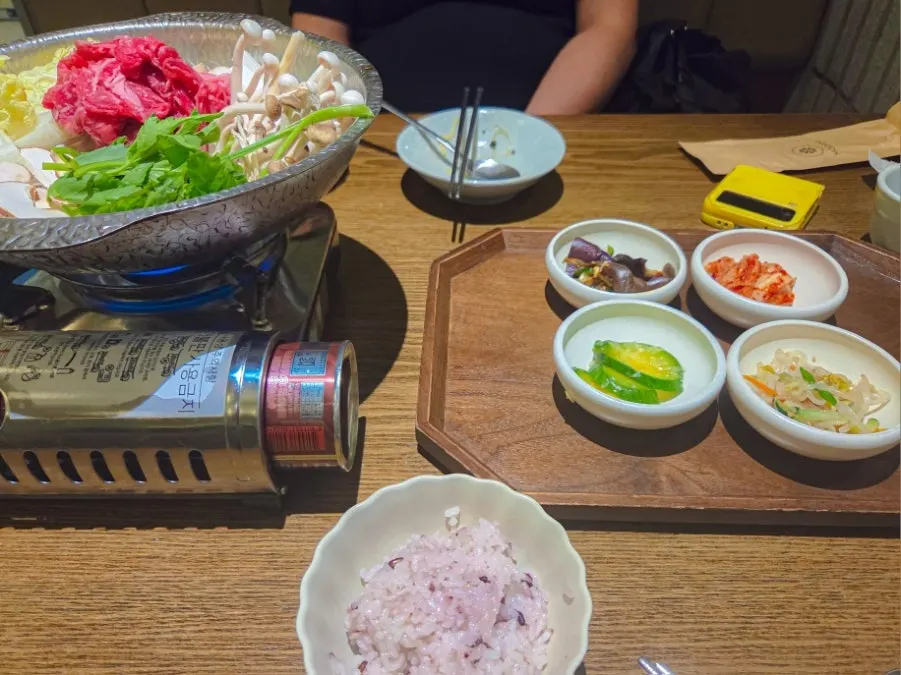Table set with the hanwoo bulgogi hot pot after the starters