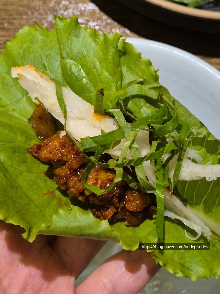 Charcoal-grilled deodeok pork set with stir-fried pork and deodeok