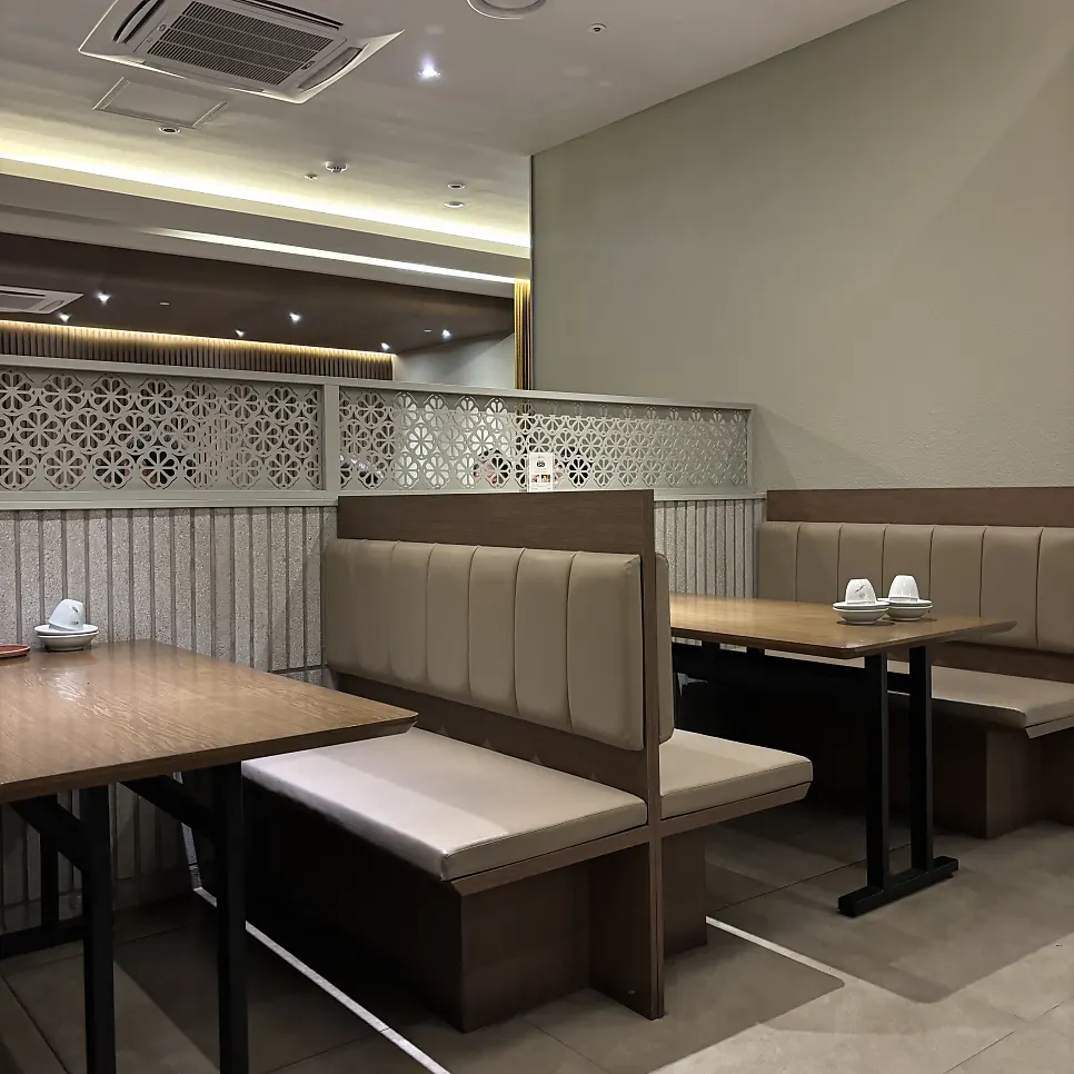 Hall seating inside Modam Dining Gwanghwamun