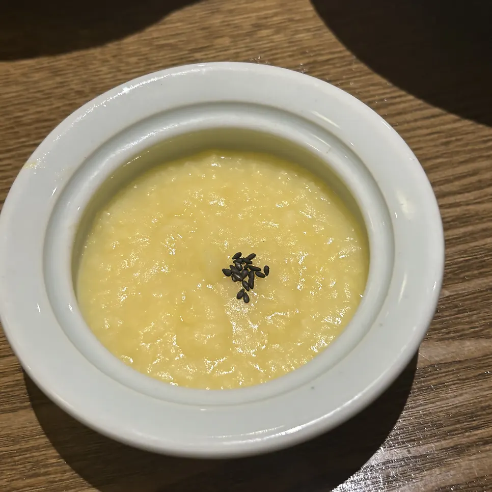 Warm porridge to settle the stomach before the meal