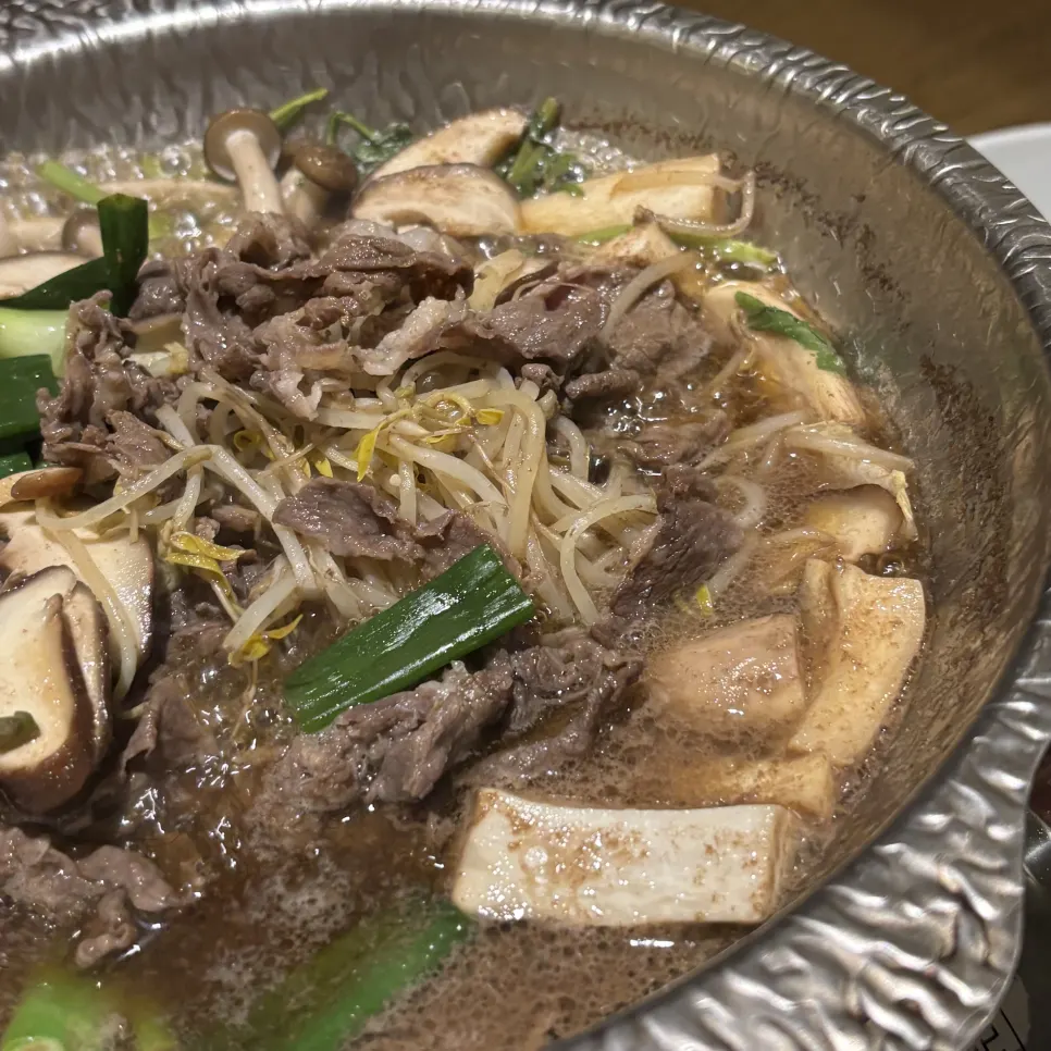 Close-up of the Korean beef bulgogi in its broth