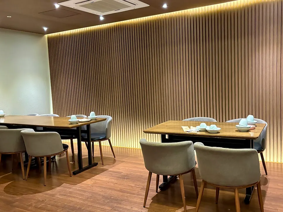 Relaxed interior of Modam Dining at 3pm on a weekend