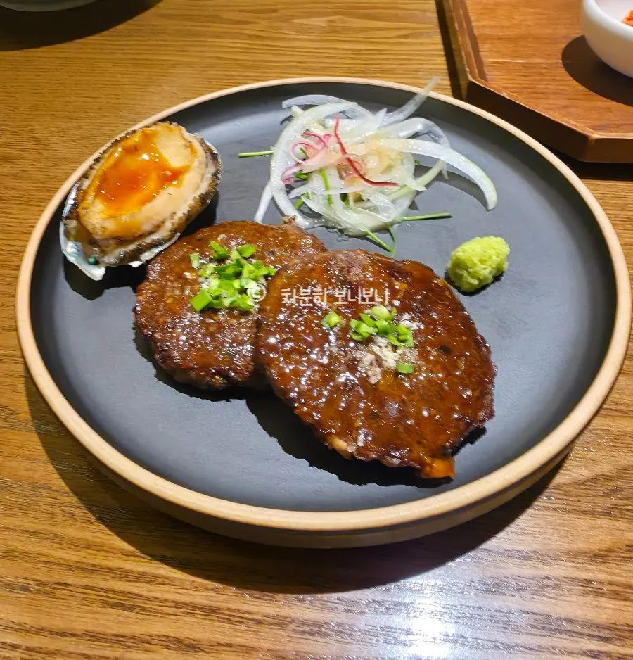 Mâm set tteokgalbi bào ngư