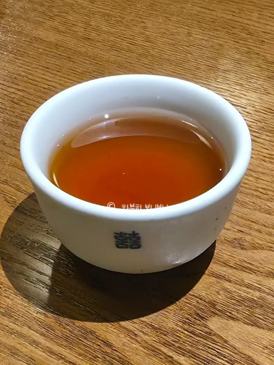 Trà mơ thanh mát dùng làm tráng miệng