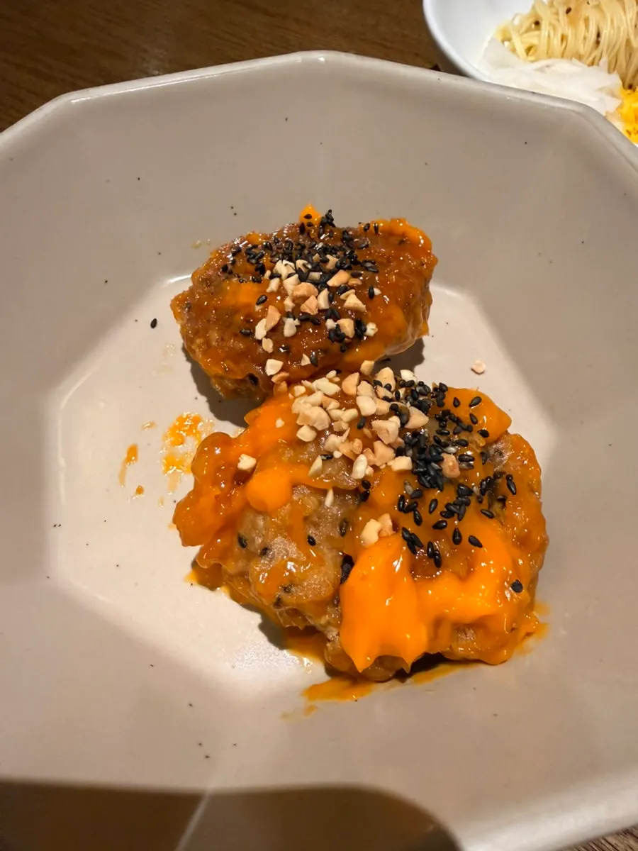 Cross-section of the crispy pine mushroom tempura