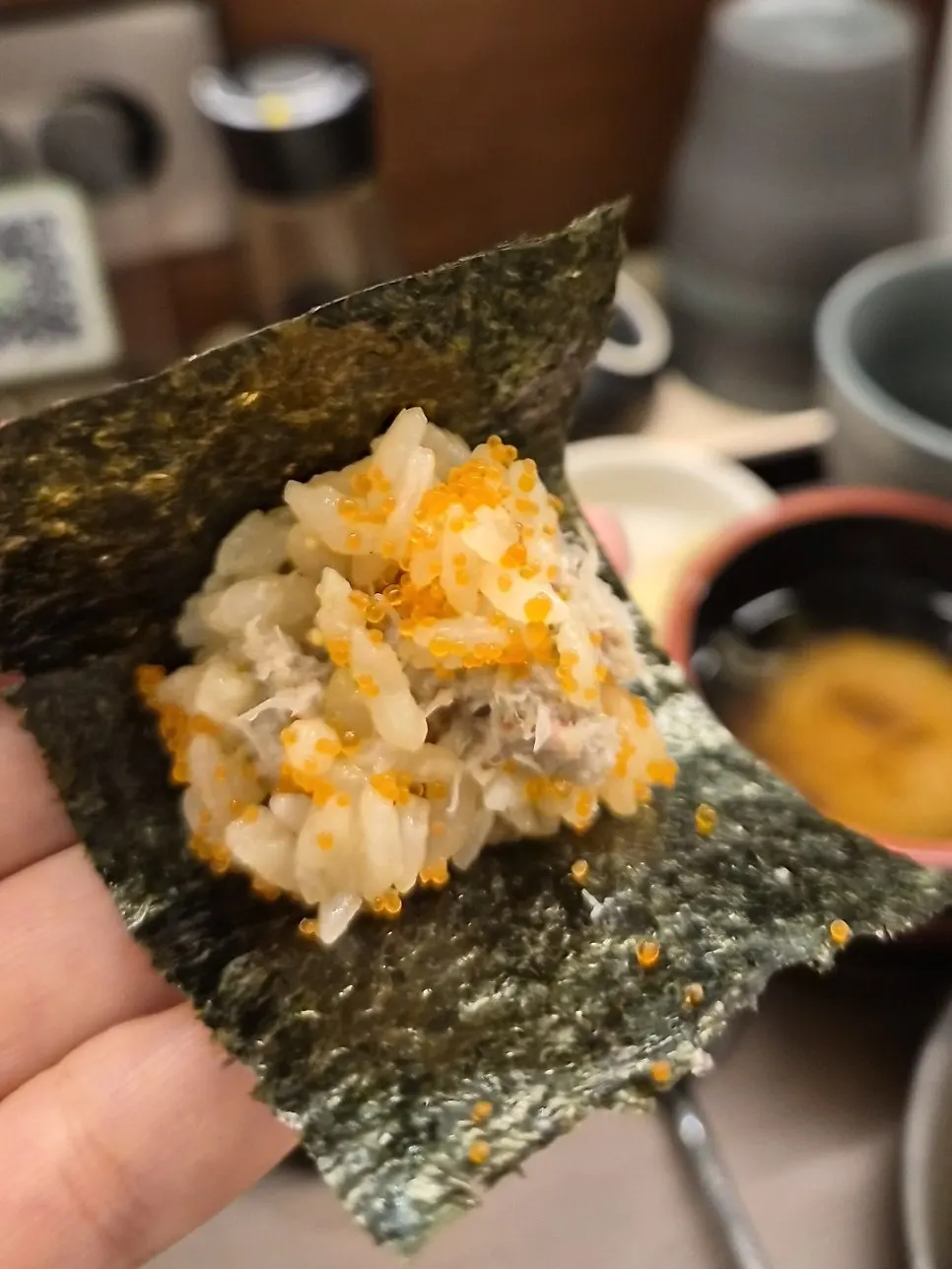 Seafood and rice in the kaisendon
