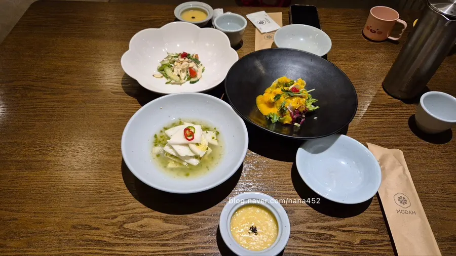 First dish of the abalone tteokgalbi set-meal course
