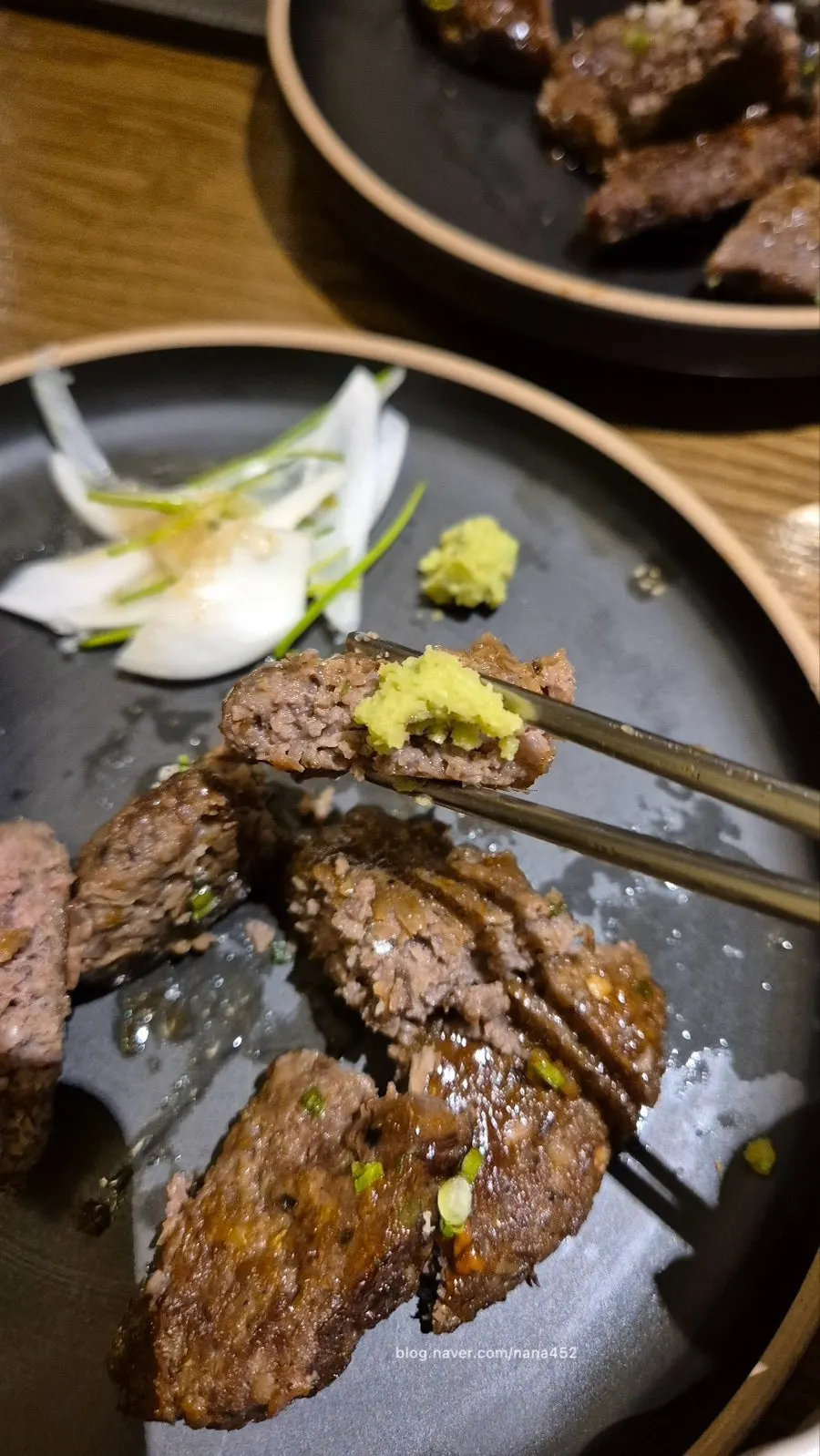 Family meal at Modam Dining in Gwanghwamun