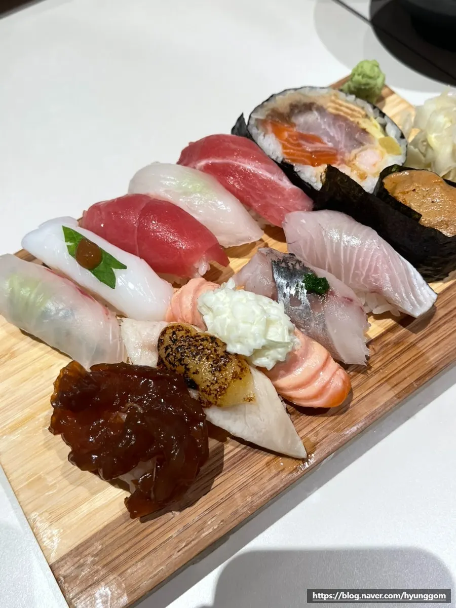 참돔 한치 연어 참치가 담긴 코끼리B 세트 초밥