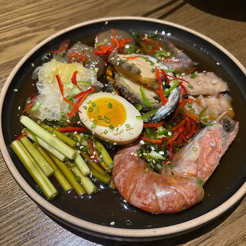 모담다이닝 광화문점 정식 메인 요리