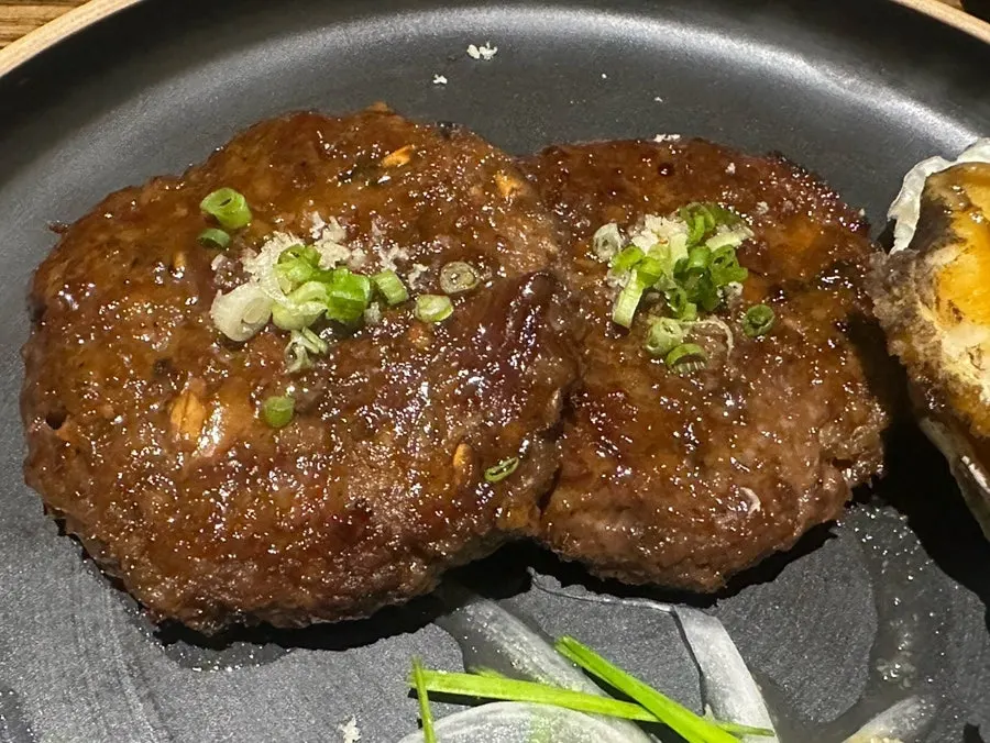 밥과 곁들인 버터 새우장