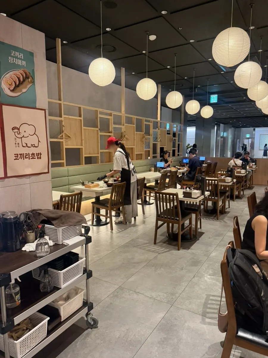 Interior view of Elephant Sushi Gwanghwamun