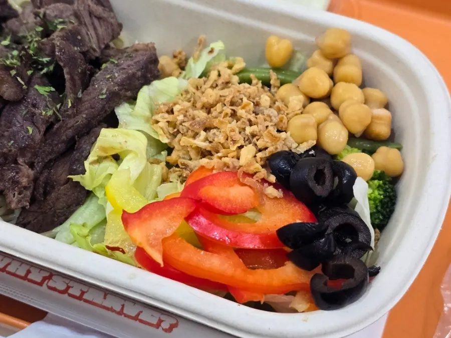 Beef steak and vegetable protein box