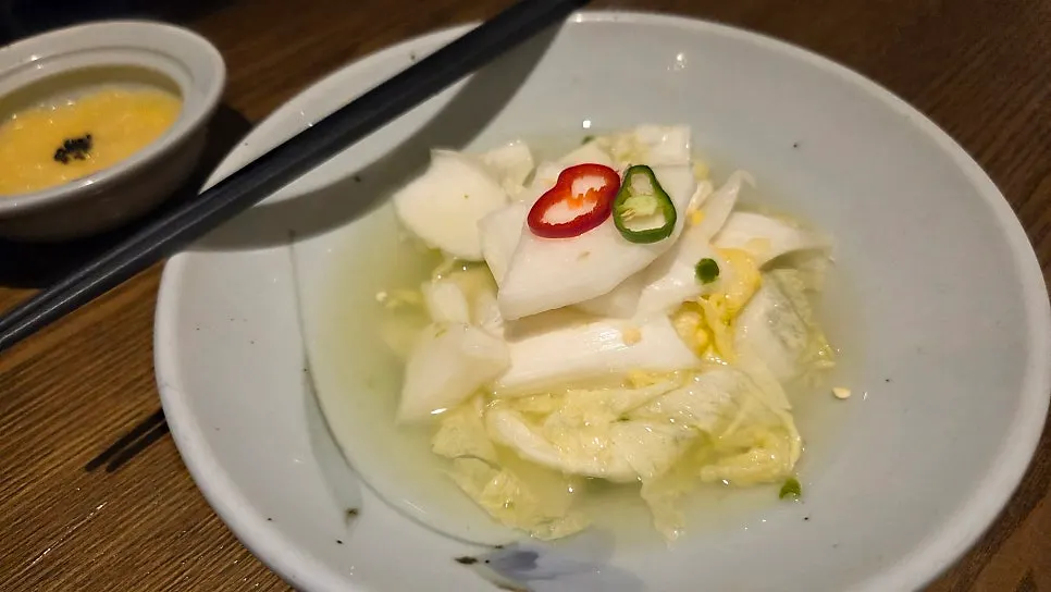 Salad plate with two kinds of dressing