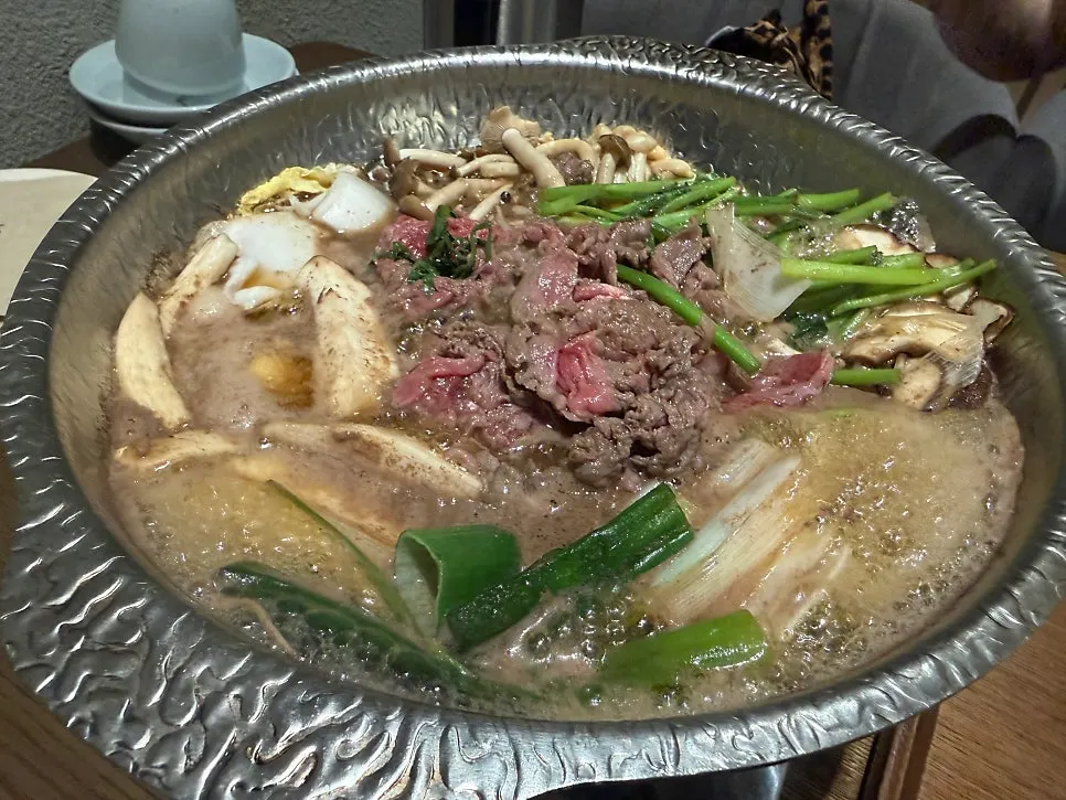 A bowl of bulgogi hot pot served out