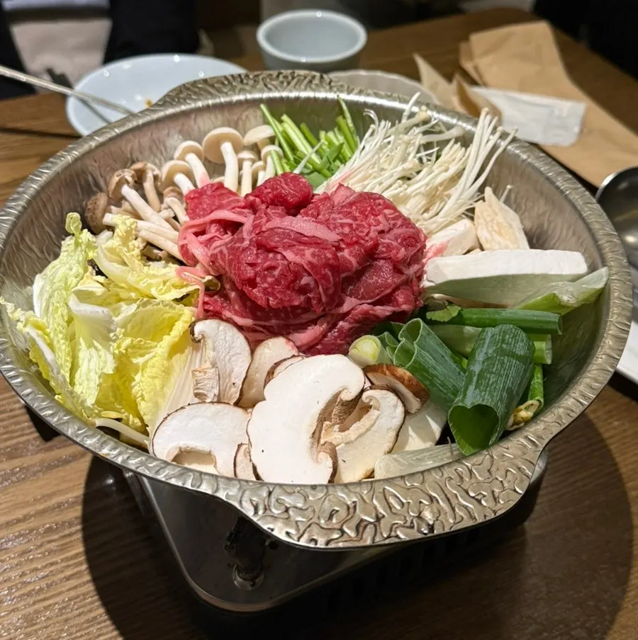 야채가 가득한 한우 1++불고기전골 2인분