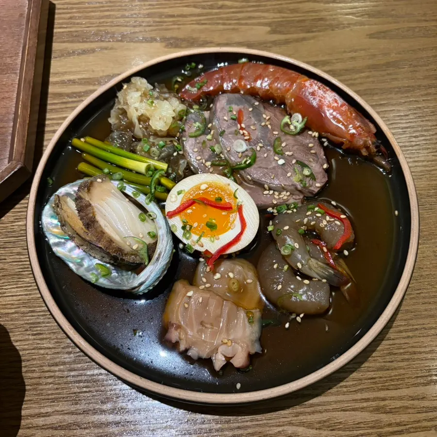 잘 구워진 떡갈비 클로즈업
