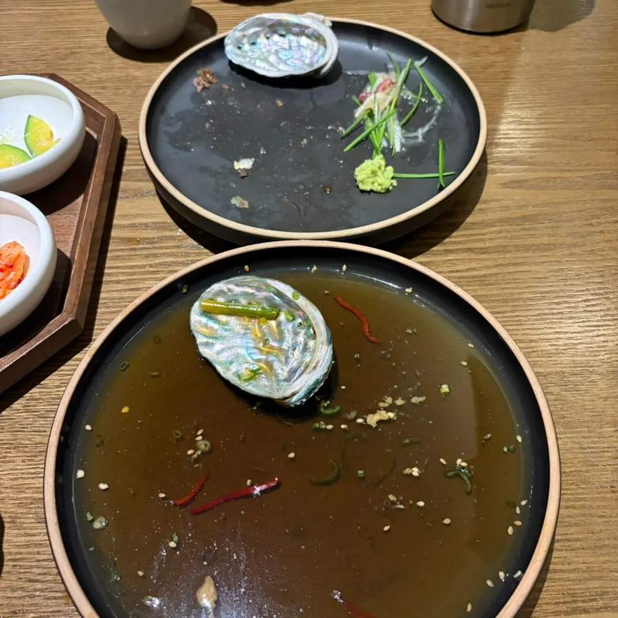 디저트로 나온 매실차