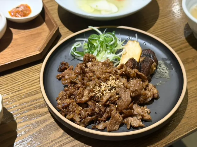 진도대파를 곁들인 바싹불고기 정식