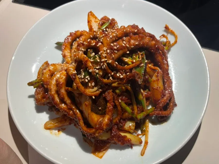 속을 다진 고기로 채운 고추튀김 3pc