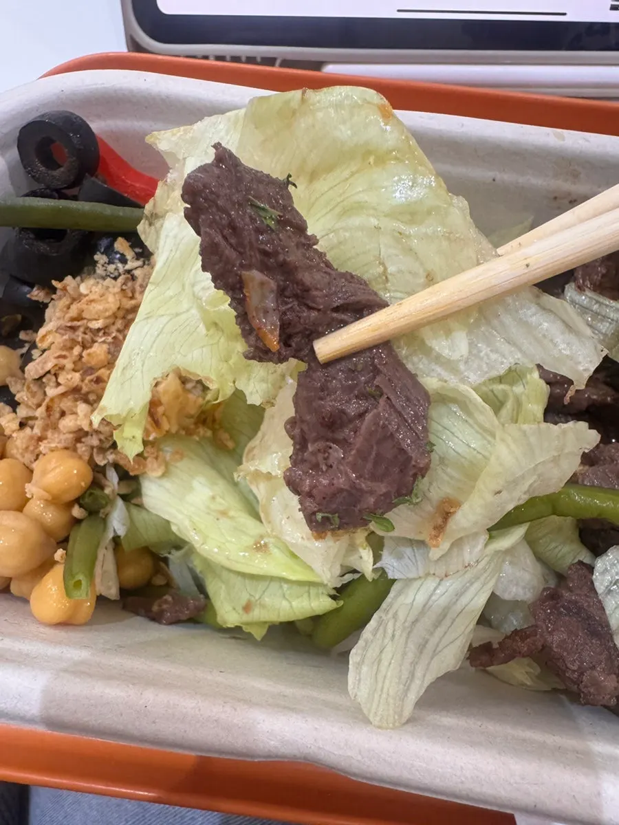 Beef steak and vegetable salad