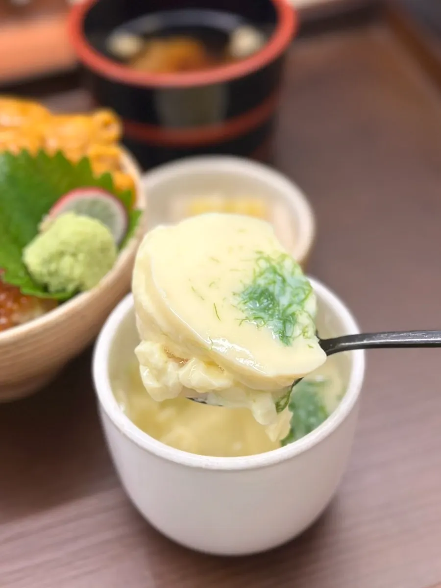 새우가 들어간 부드러운 차완무시