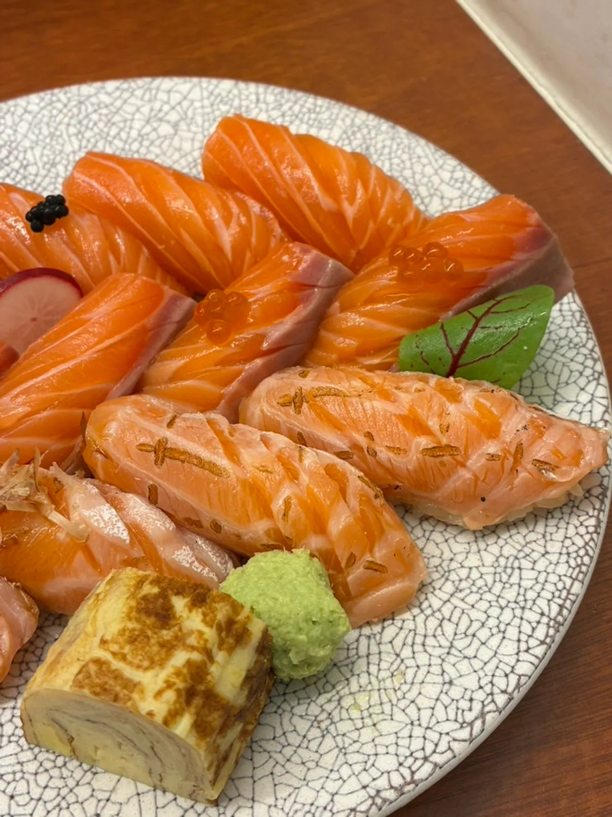 Close-up of the salmon sushi set at Ilpum Gwanghwamun