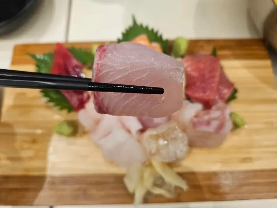 Sashimi thought to be lean tuna and yellowtail