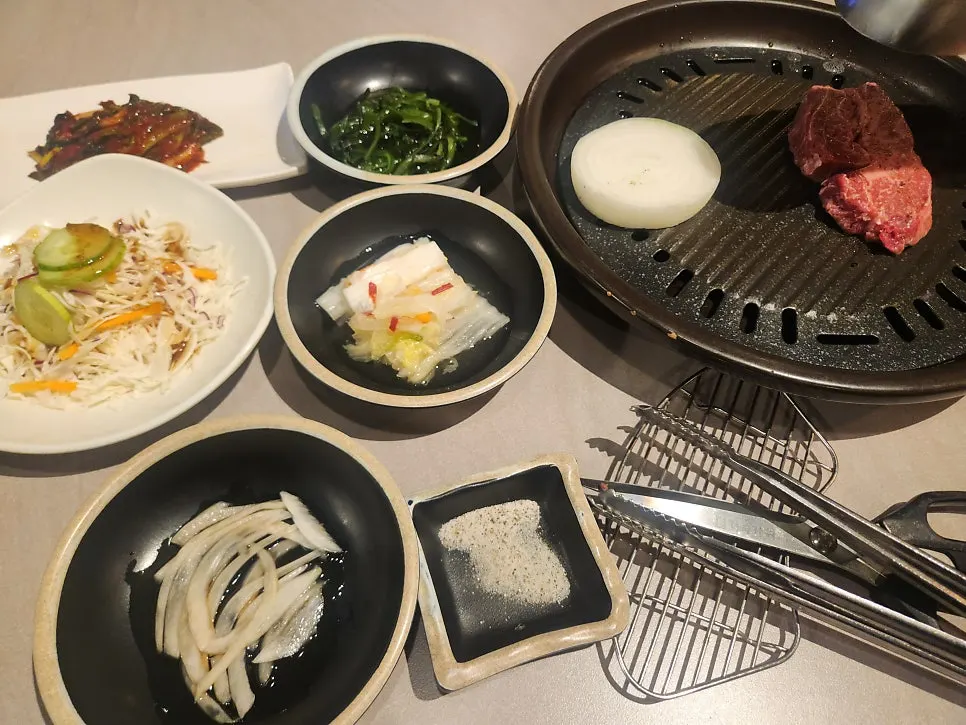 Black beef sirloin and square galbi-sal