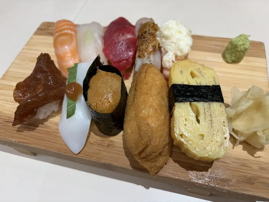 The Elephant B set with 12 pieces of sushi and cold soba plated together