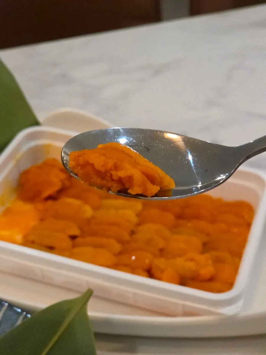 넉넉하게 담겨 나온 우니 성게알