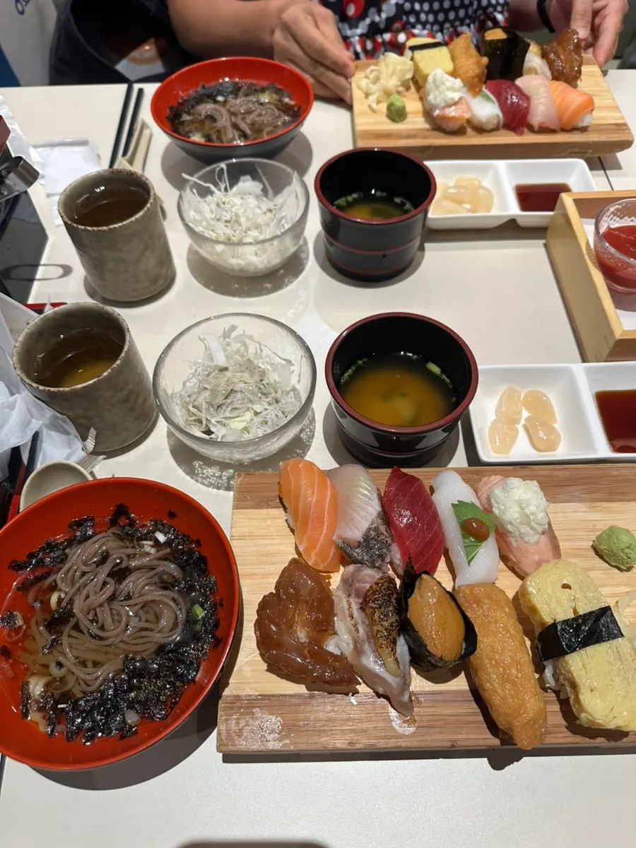 Buckwheat soba served along with the set