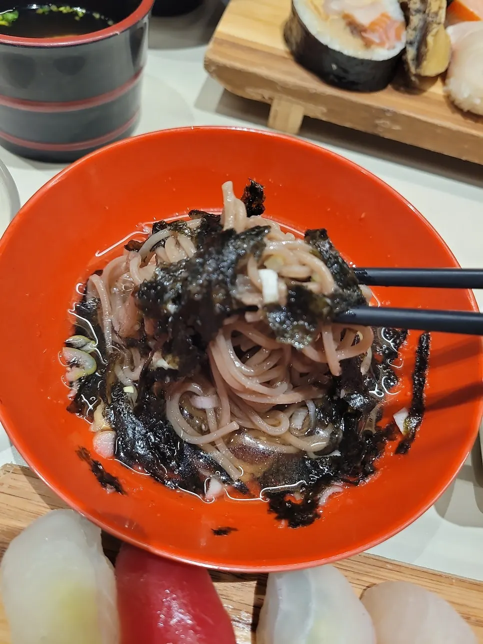B세트에 포함된 메밀국수