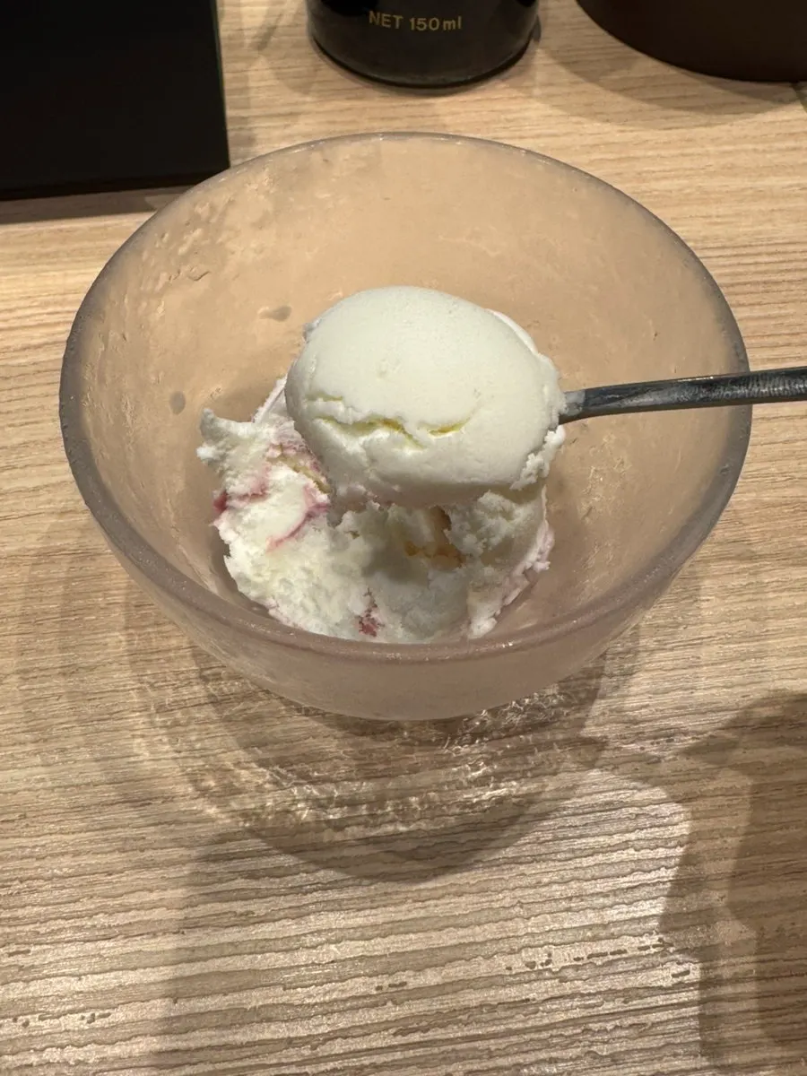 Close-up aiskrim yogurt blueberi