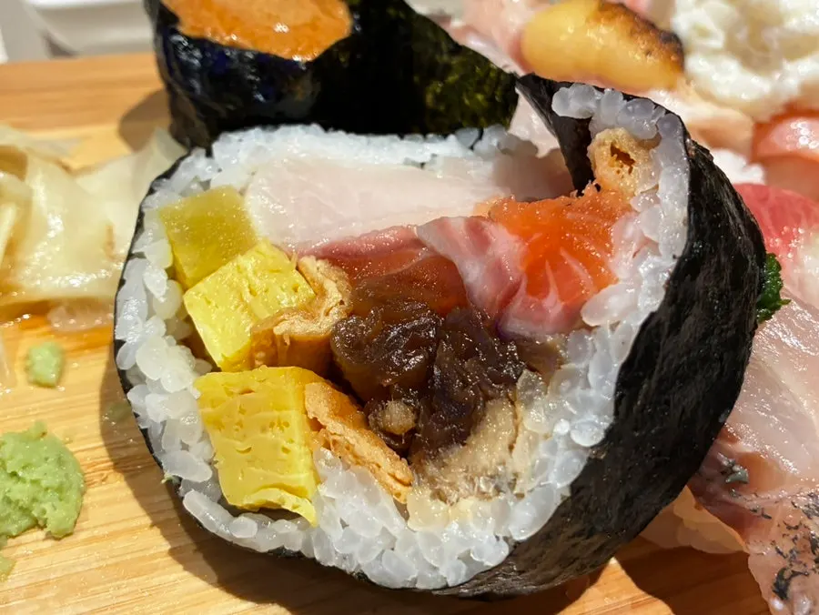 도톰한 참치초밥