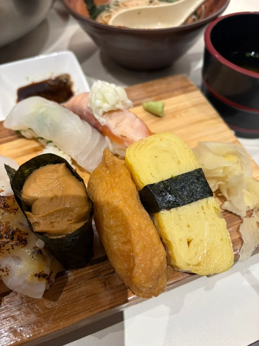 Remaining sushi plate after eating several pieces