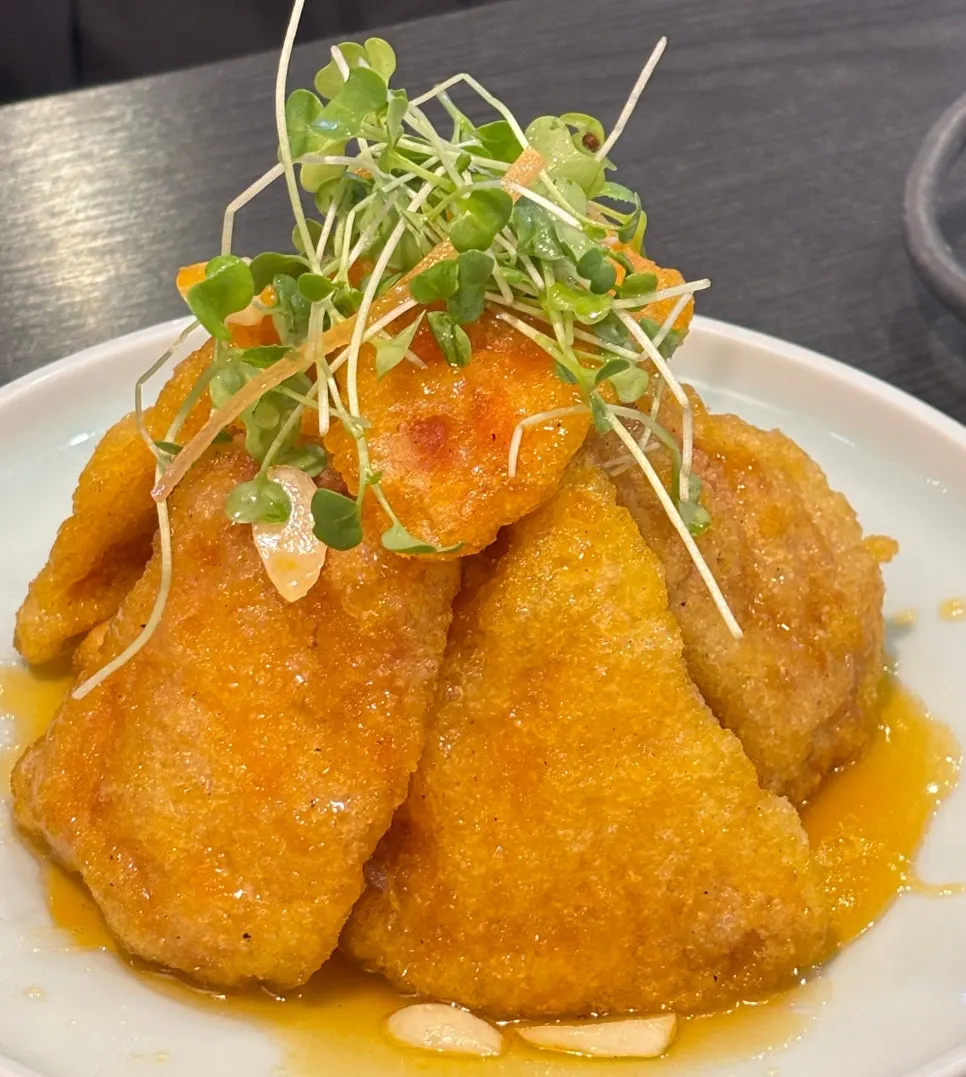 A plate of kkwabaerou at Cheonghwa Uyuk Dosakmyeon