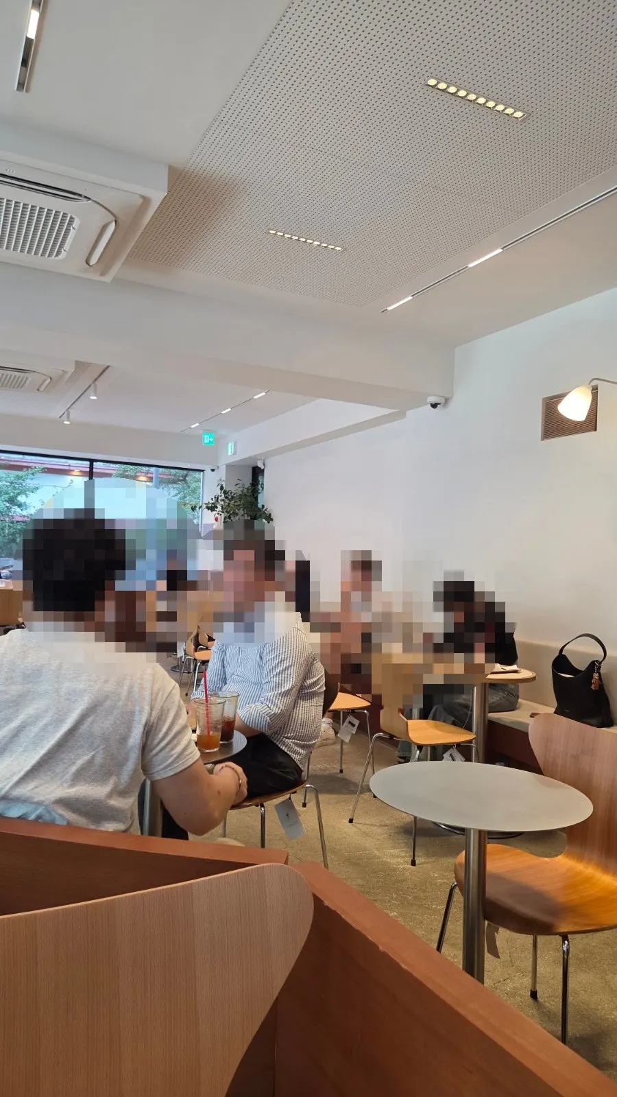 광화문 카페의 다양한 디저트