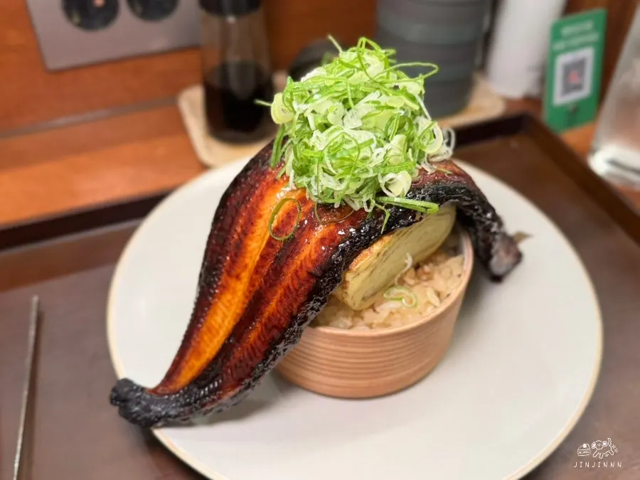 Unagi don topped with eel
