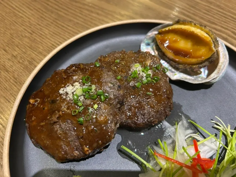 One abalone and two tteokgalbi patties