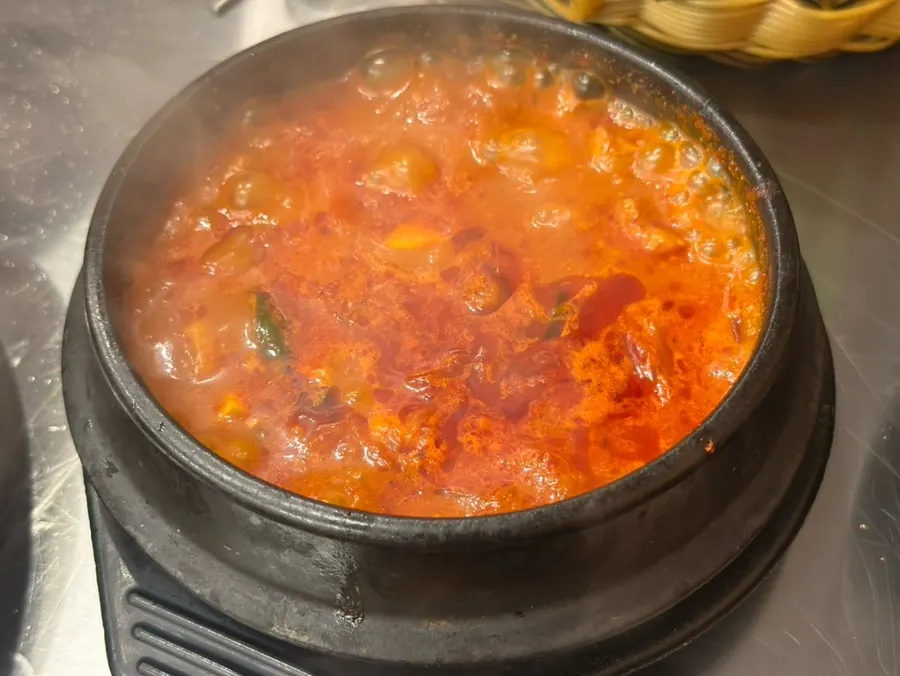 걸쭉한 김치찌개 한 냄비